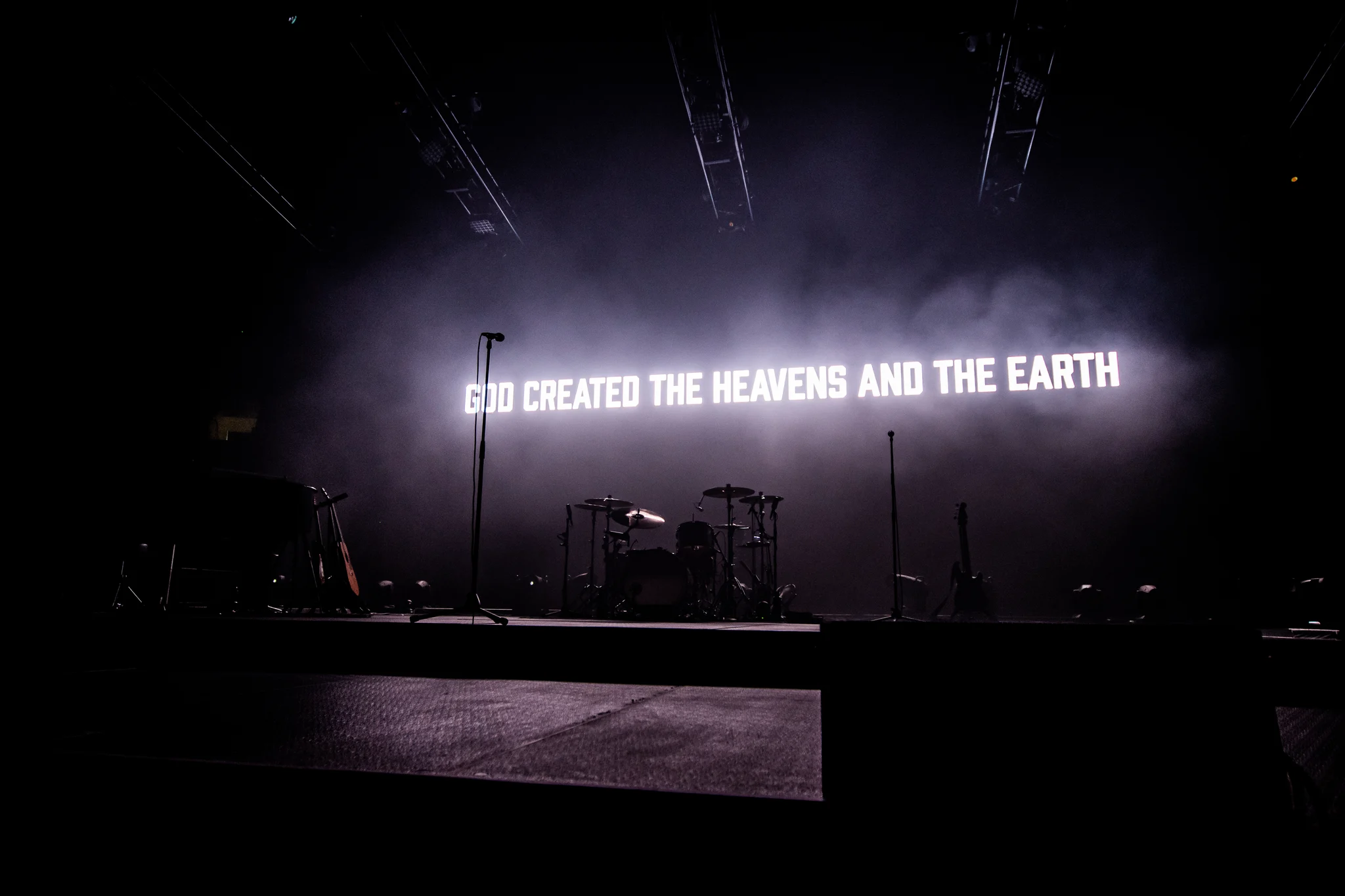 Bryan Adams performing at Rogers Arena, Vancouver, BC - concert photography by Michael Caswell