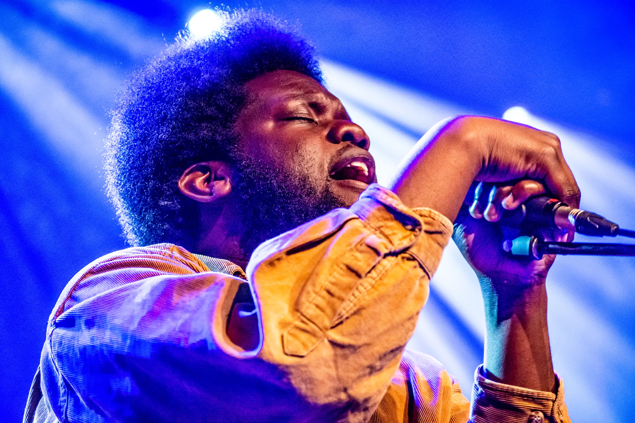 Michael Kiwanuka performing at Commodore Ballroom, Vancouver, BC - concert photography by Michael Caswell