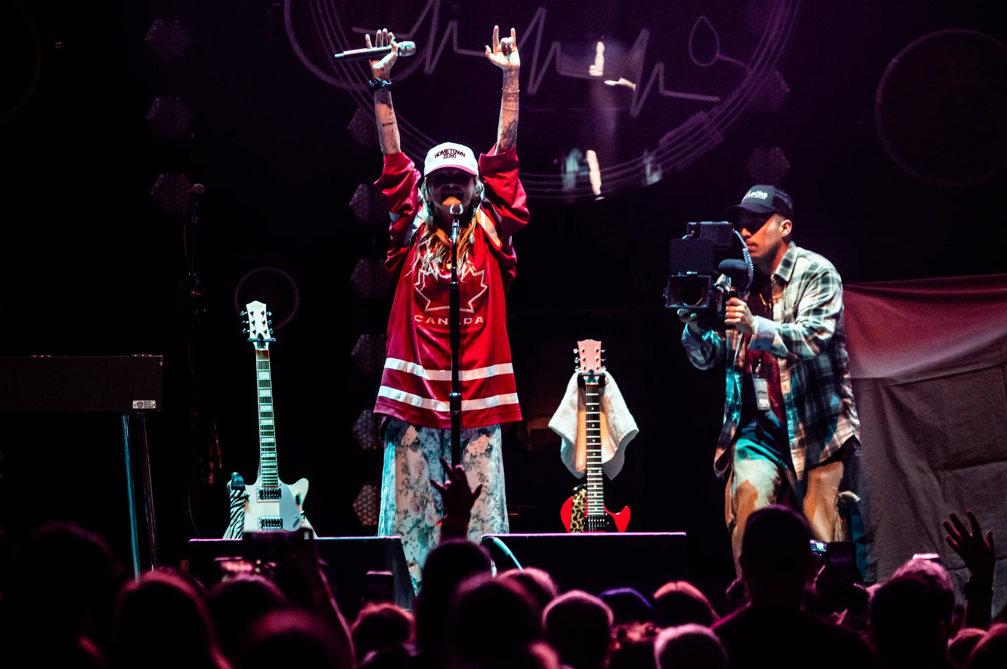 Royal & The Serpent performing at Rogers Arena, Vancouver, BC - concert photography by Michael Caswell